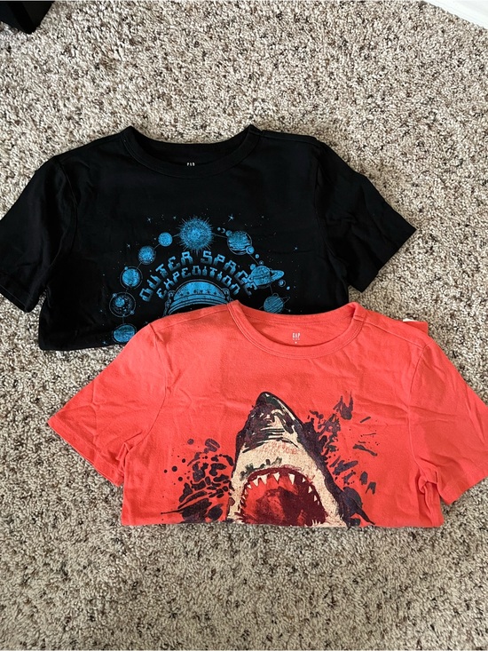 GAP Other - Gap Boys Cotton T-Shirt Bundle 2 Pack Medium Shark Astronaut Design